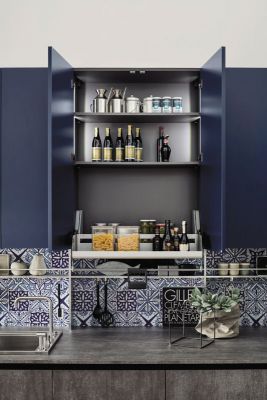 LOFT_WALL-6-1-267x400