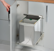 Éviers et poubelles